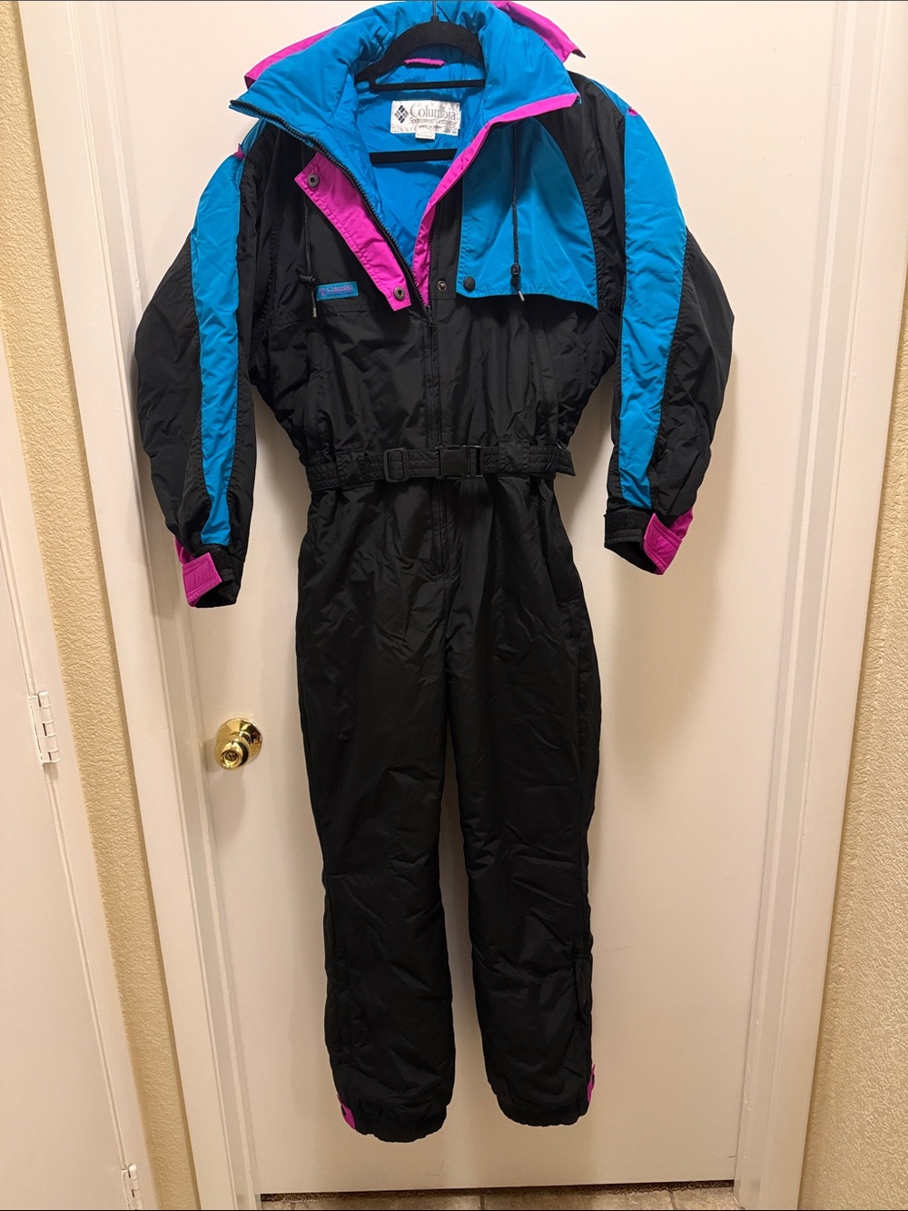 Columbia Ski Suit / Snowsuit Retro Vintage Womens Small Pink Blue Black